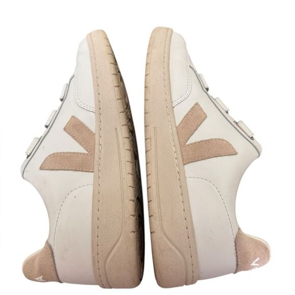 Veja ChromeFree Recife Sneakers in white womens 10 - Picture 6 of 9
